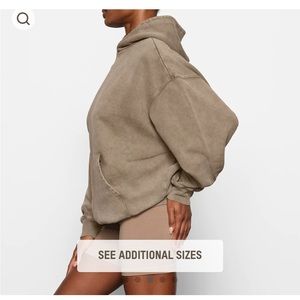 SKIMS BOYFRIEND FLEECE HOODIE